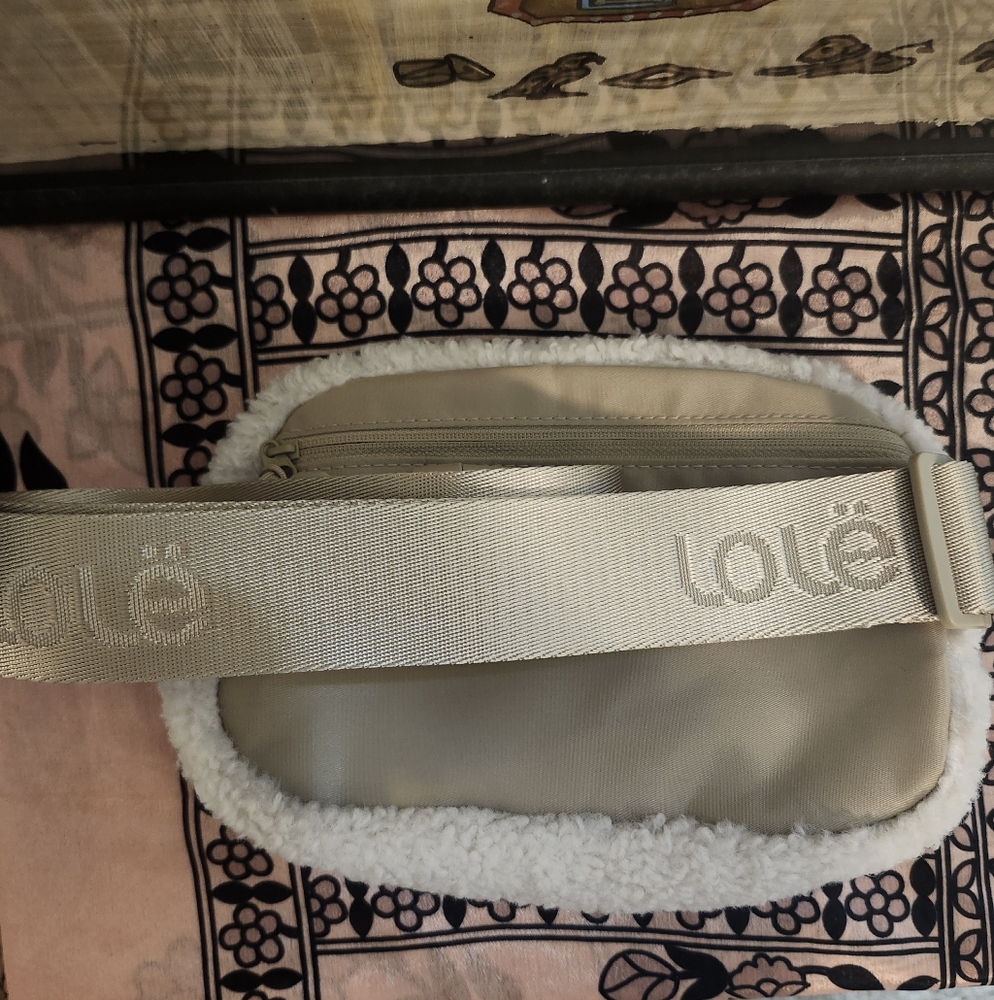 Lole Sherpa Belt Bag - Picture 2 of 5